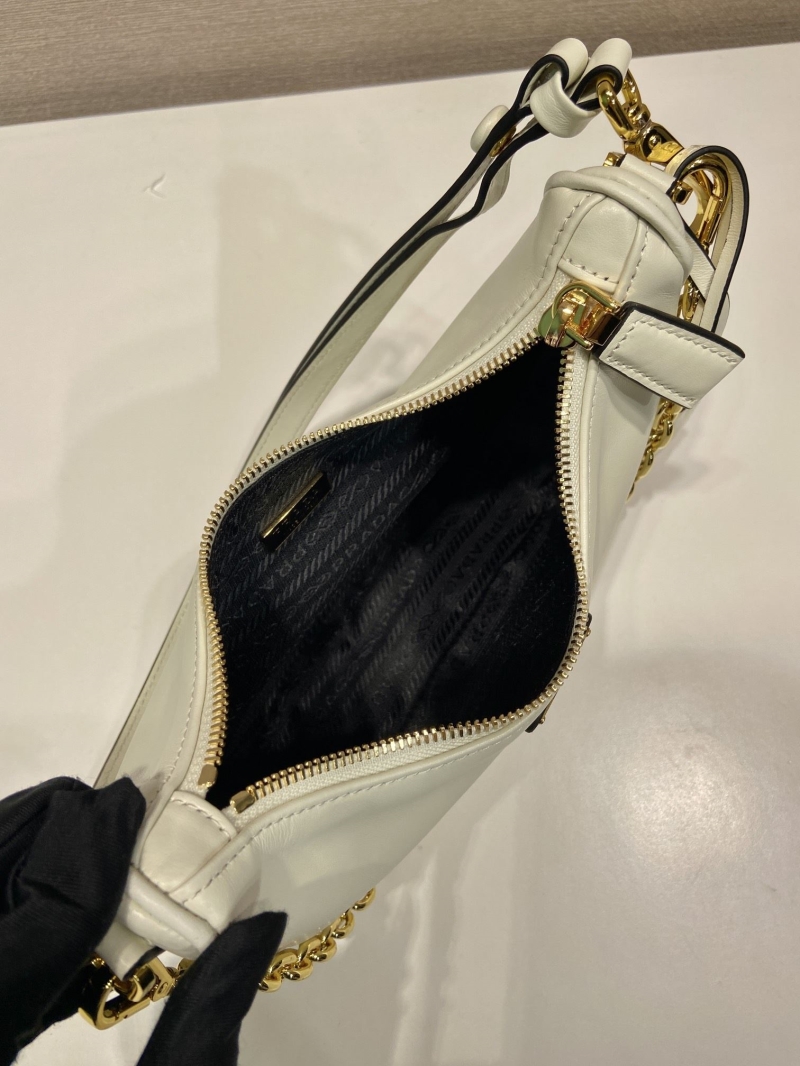 Pra*a hobo bags